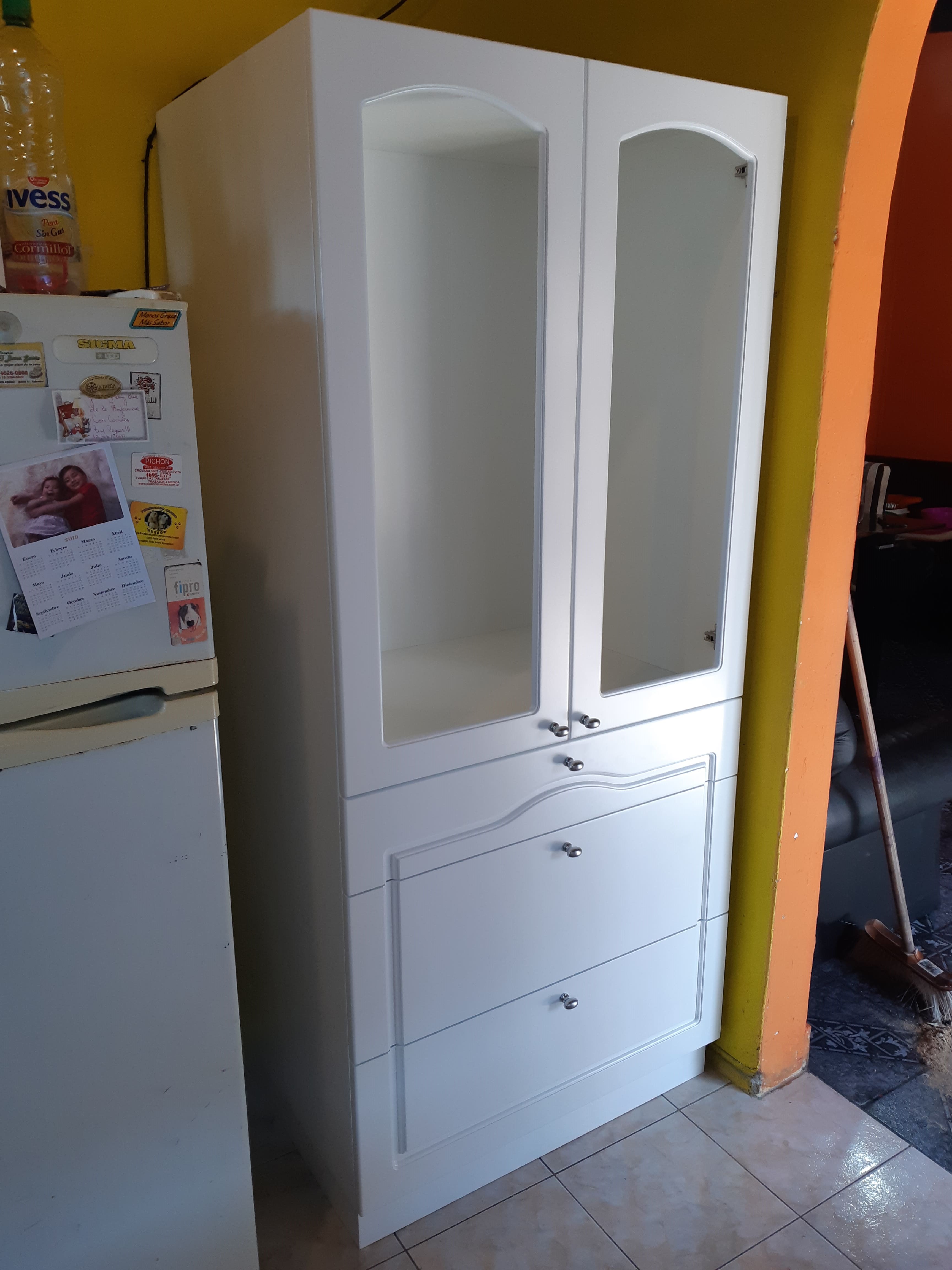 Muebles de cocina en melamina FAPLAC con cierre suave