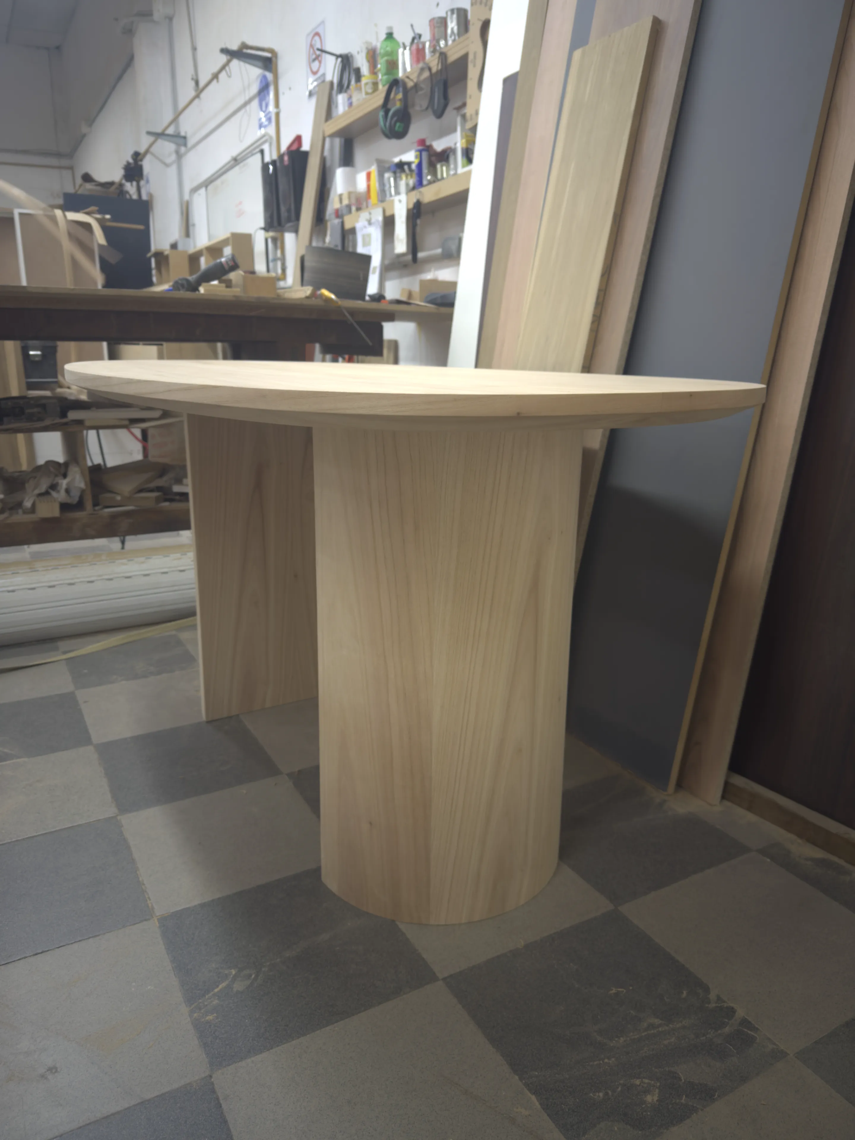 Mesa auxiliar de madera a medida