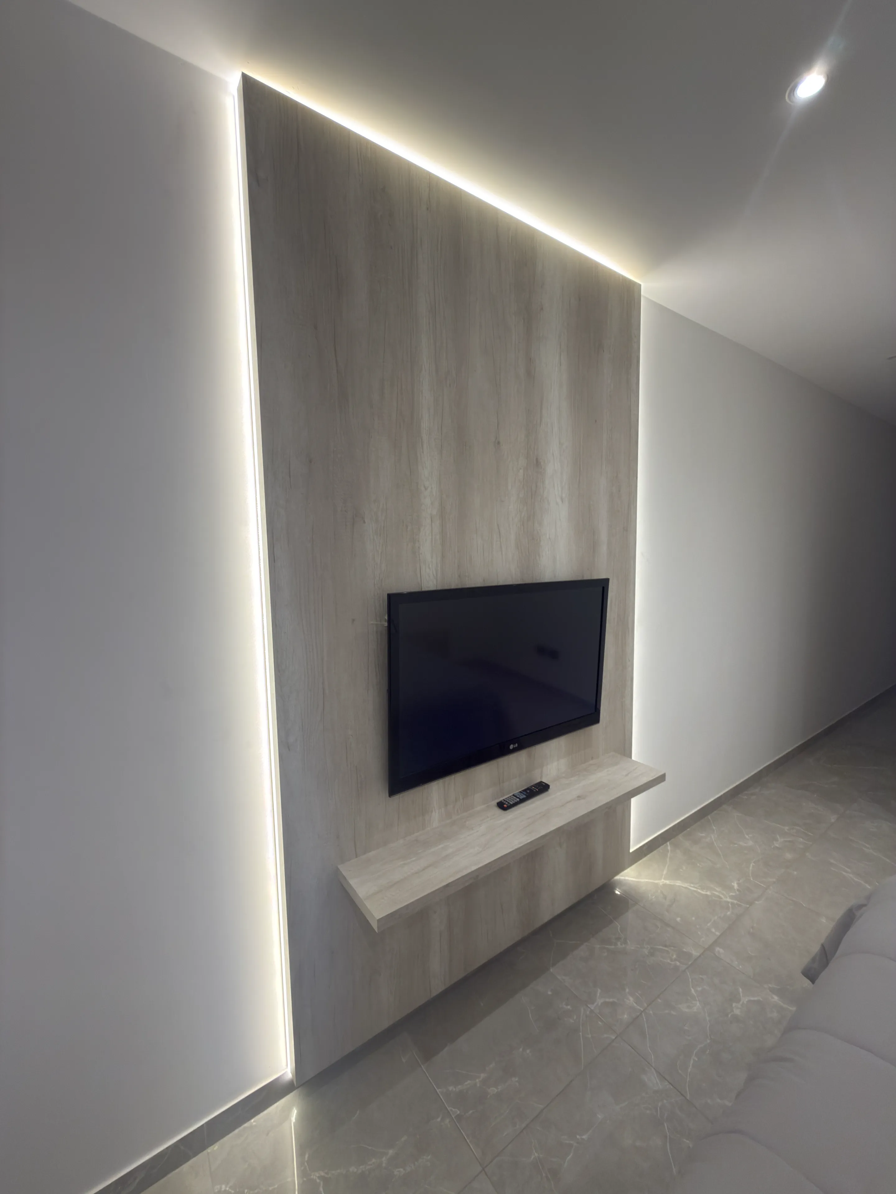 Placar de piso a techo con puertas corredizas a medida